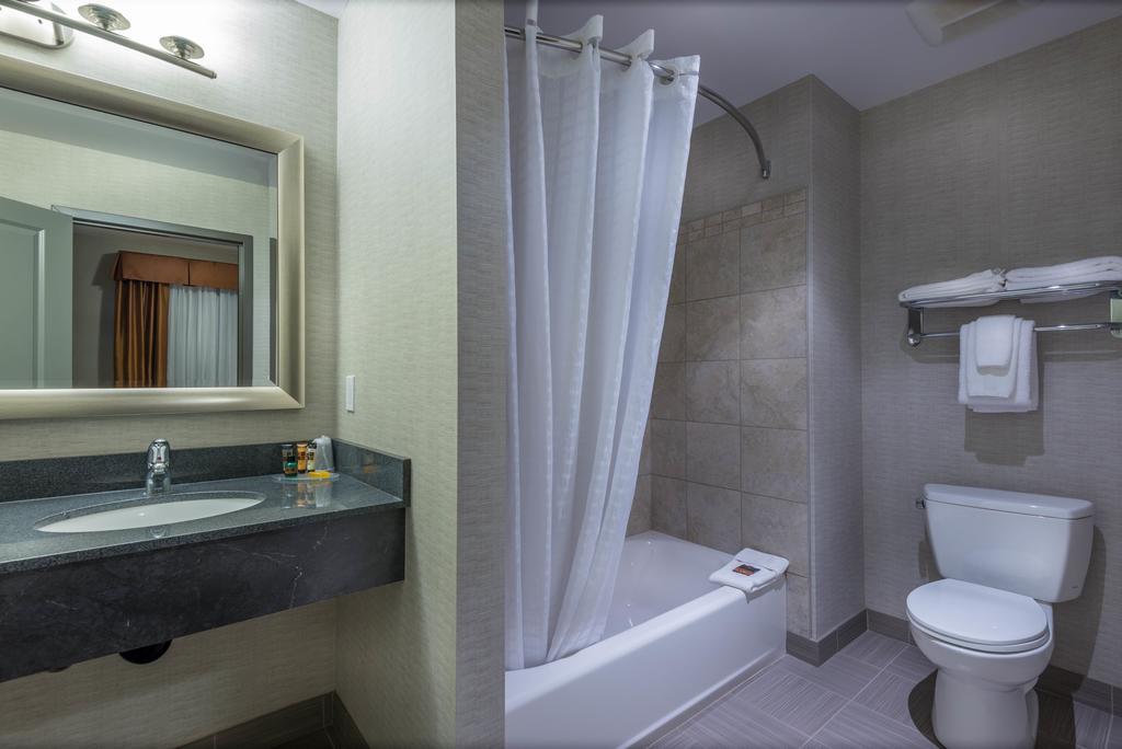 Timber Ridge Inn And Suites Fox Creek Стая снимка