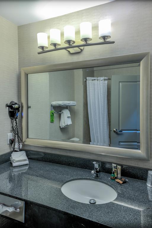Timber Ridge Inn And Suites Fox Creek Стая снимка